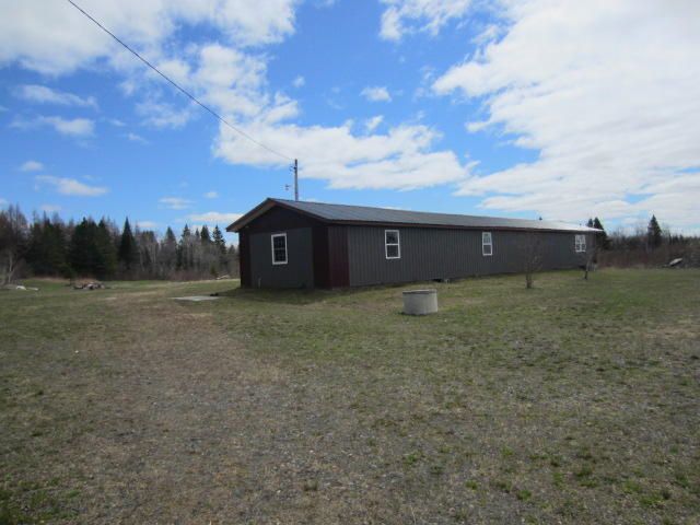 29 Sawmil Lane, Island Falls, ME 04747